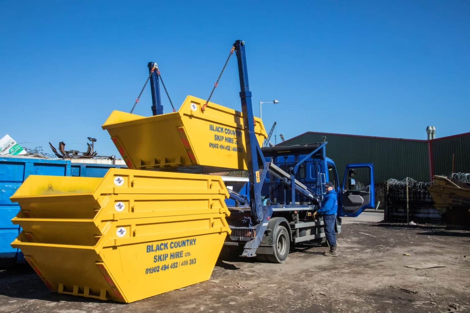 Affordable Skip Hire Services in Bilston & Wolverhampton Black