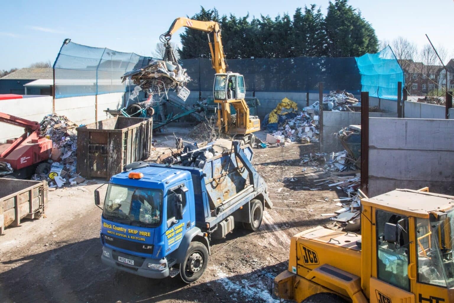 Affordable Skip Hire Services in Bilston & Wolverhampton Black